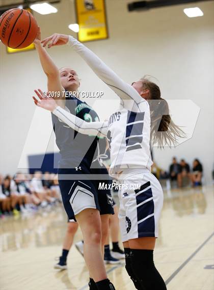 Thumbnail 3 in Timpanogos vs. American Heritage (South Mountain Holiday Classic) photogallery.
