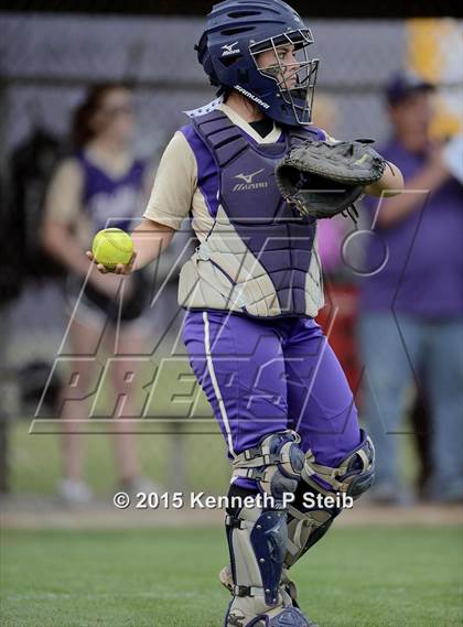 Thumbnail 3 in Ascension Catholic vs Ecole Classique (LHSSA 1A 1st Round Playoff) photogallery.