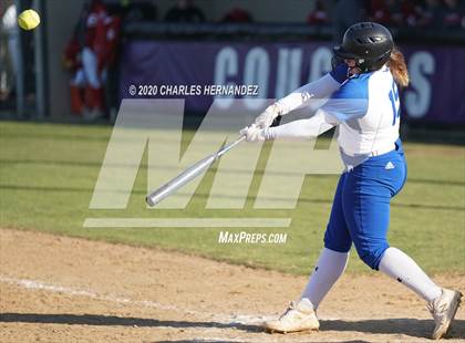 Thumbnail 2 in Belton vs. Friendswood (NFCA Texas High School Leadoff Classic) photogallery.