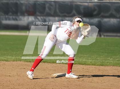 Thumbnail 2 in Belton vs. Friendswood (NFCA Texas High School Leadoff Classic) photogallery.