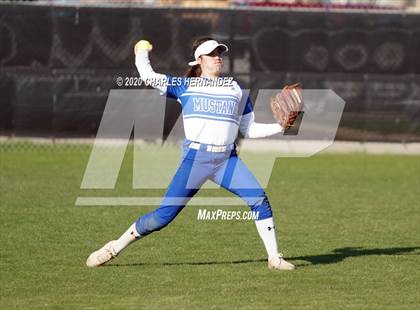 Thumbnail 1 in Belton vs. Friendswood (NFCA Texas High School Leadoff Classic) photogallery.