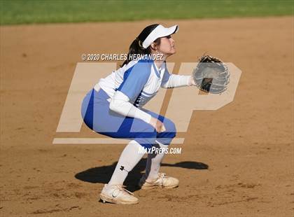 Thumbnail 3 in Belton vs. Friendswood (NFCA Texas High School Leadoff Classic) photogallery.