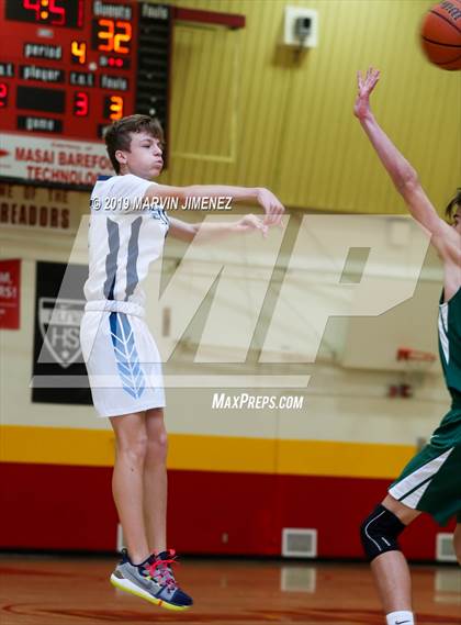 Thumbnail 3 in  Moorpark vs Saugus photogallery.