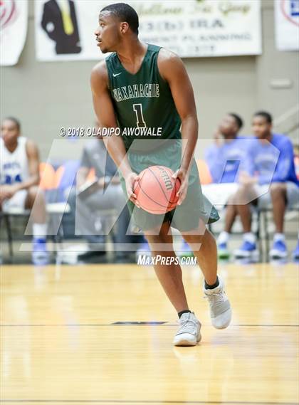 Thumbnail 2 in North Crowley vs. Waxahachie (60'th Annual Whataburger Tournament) photogallery.