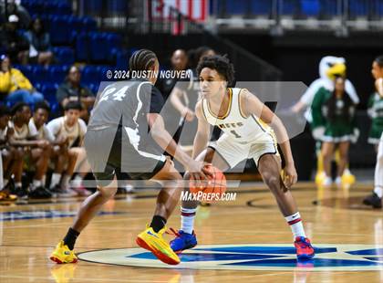 Thumbnail 2 in Fort Bend Marshall vs. Ellison (UIL Basketball 5A Region III Final) photogallery.