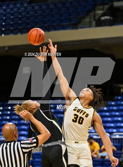 Thumbnail 2 in Fort Bend Marshall vs. Ellison (UIL Basketball 5A Region III Final) photogallery.