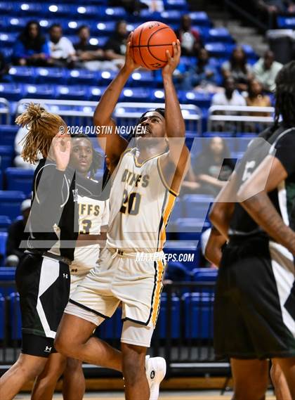 Thumbnail 1 in Fort Bend Marshall vs. Ellison (UIL Basketball 5A Region III Final) photogallery.