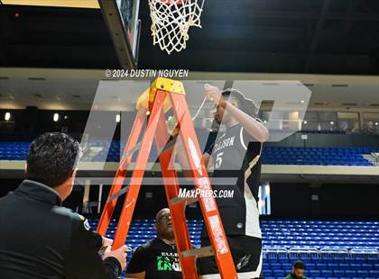 Thumbnail 1 in Fort Bend Marshall vs. Ellison (UIL Basketball 5A Region III Final) photogallery.