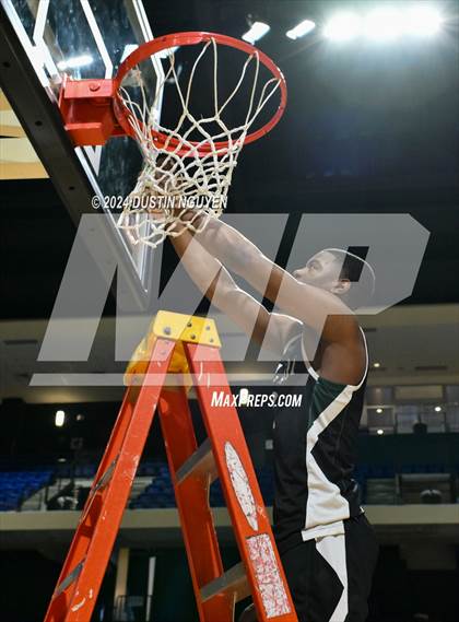 Thumbnail 3 in Fort Bend Marshall vs. Ellison (UIL Basketball 5A Region III Final) photogallery.