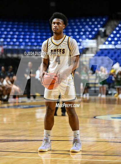 Thumbnail 3 in Fort Bend Marshall vs. Ellison (UIL Basketball 5A Region III Final) photogallery.