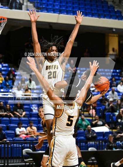 Thumbnail 2 in Fort Bend Marshall vs. Ellison (UIL Basketball 5A Region III Final) photogallery.