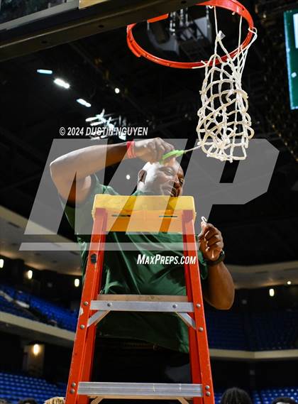Thumbnail 1 in Fort Bend Marshall vs. Ellison (UIL Basketball 5A Region III Final) photogallery.