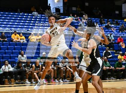 Thumbnail 3 in Fort Bend Marshall vs. Ellison (UIL Basketball 5A Region III Final) photogallery.