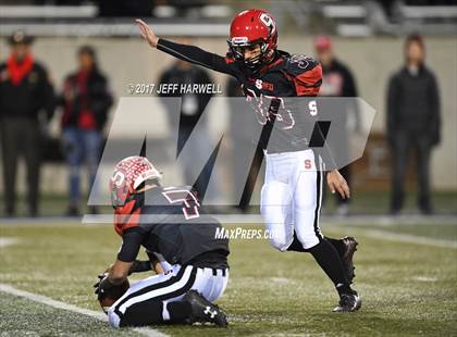 Thumbnail 1 in Shelby vs. Steubenville (OHSAA Division IV Semifinal) photogallery.