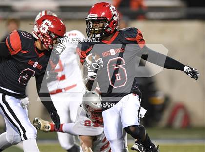 Thumbnail 3 in Shelby vs. Steubenville (OHSAA Division IV Semifinal) photogallery.