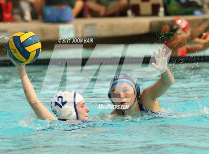 Thumbnail 1 in Carlmont vs Presentation (Amanda Mac Invitational) photogallery.