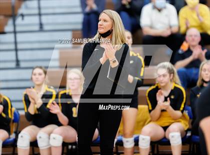 Thumbnail 3 in Fremont vs. Lincoln East photogallery.