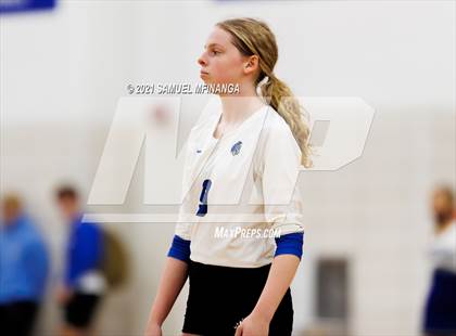 Thumbnail 1 in Fremont vs. Lincoln East photogallery.