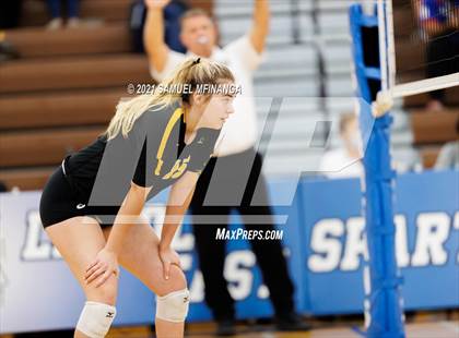Thumbnail 1 in Fremont vs. Lincoln East photogallery.