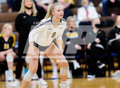 Thumbnail 2 in Fremont vs. Lincoln East photogallery.