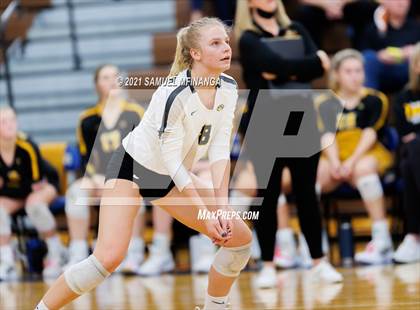 Thumbnail 1 in Fremont vs. Lincoln East photogallery.