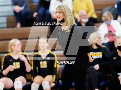 Thumbnail 2 in Fremont vs. Lincoln East photogallery.