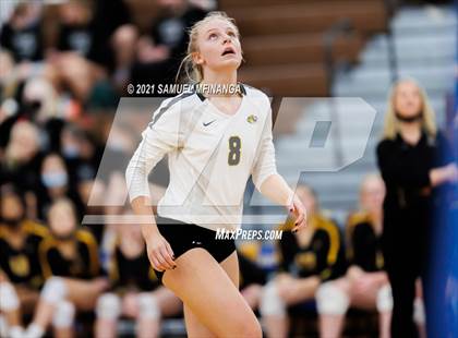 Thumbnail 2 in Fremont vs. Lincoln East photogallery.