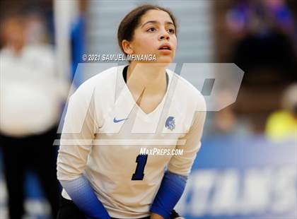 Thumbnail 1 in Fremont vs. Lincoln East photogallery.