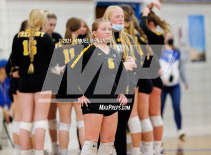 Thumbnail 3 in Fremont vs. Lincoln East photogallery.