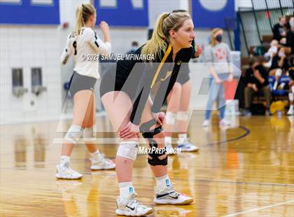 Thumbnail 2 in Fremont vs. Lincoln East photogallery.