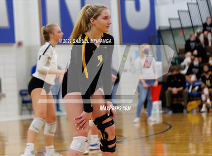 Thumbnail 1 in Fremont vs. Lincoln East photogallery.