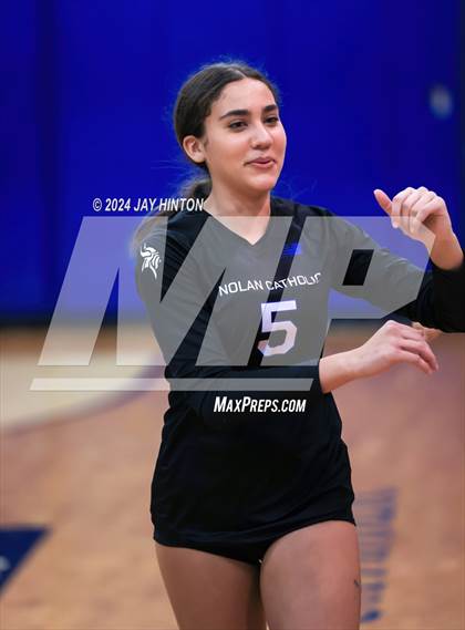 Thumbnail 1 in DasCHE @ Nolan Catholic photogallery.