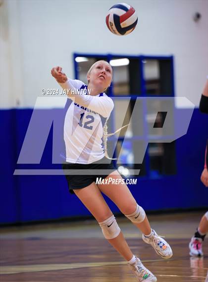Thumbnail 2 in DasCHE @ Nolan Catholic photogallery.