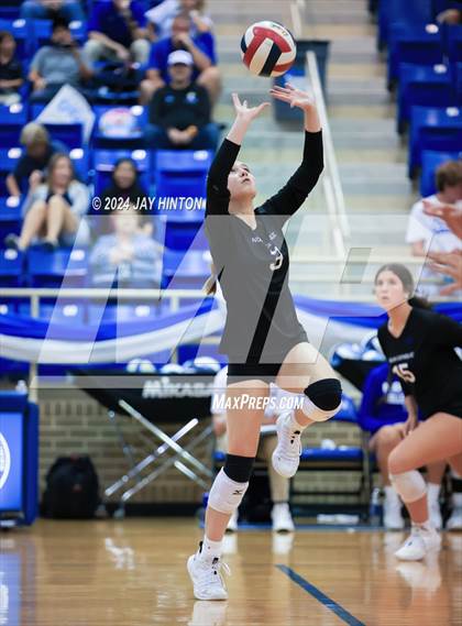 Thumbnail 2 in DasCHE @ Nolan Catholic photogallery.