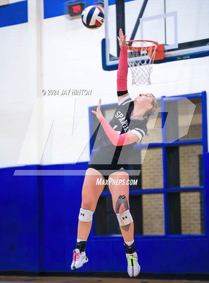 Thumbnail 3 in DasCHE @ Nolan Catholic photogallery.