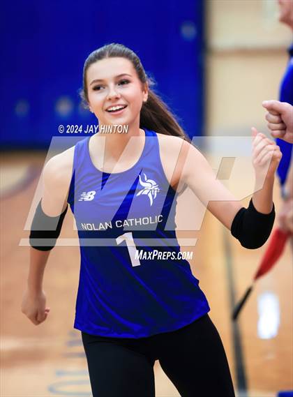 Thumbnail 3 in DasCHE @ Nolan Catholic photogallery.