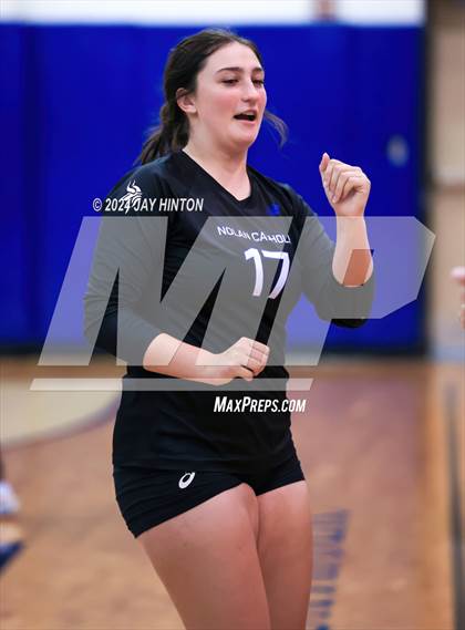 Thumbnail 3 in DasCHE @ Nolan Catholic photogallery.