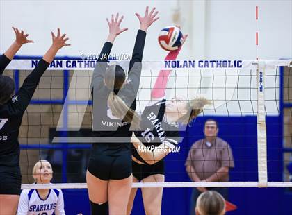 Thumbnail 3 in DasCHE @ Nolan Catholic photogallery.