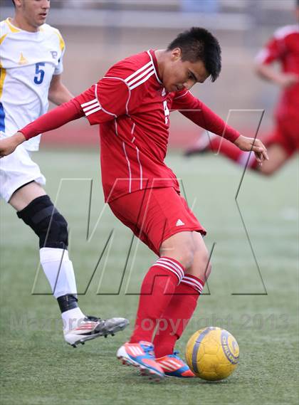 Thumbnail 3 in Del Valle vs. Pflugerville photogallery.