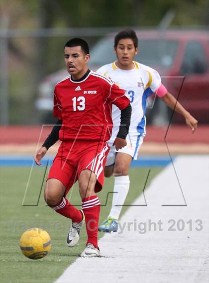 Thumbnail 3 in Del Valle vs. Pflugerville photogallery.