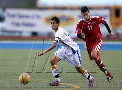 Thumbnail 2 in Del Valle vs. Pflugerville photogallery.