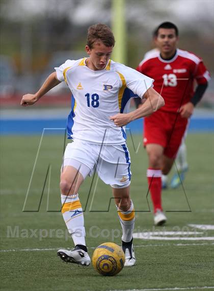 Thumbnail 1 in Del Valle vs. Pflugerville photogallery.