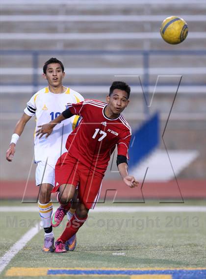 Thumbnail 3 in Del Valle vs. Pflugerville photogallery.