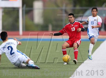 Thumbnail 3 in Del Valle vs. Pflugerville photogallery.