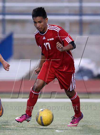 Thumbnail 1 in Del Valle vs. Pflugerville photogallery.