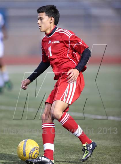 Thumbnail 3 in Del Valle vs. Pflugerville photogallery.