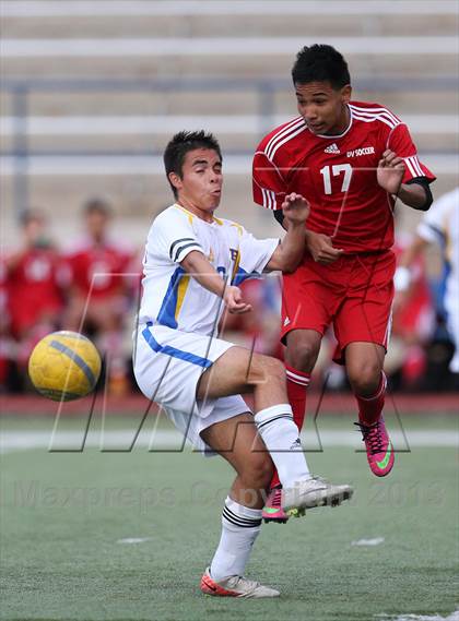 Thumbnail 3 in Del Valle vs. Pflugerville photogallery.