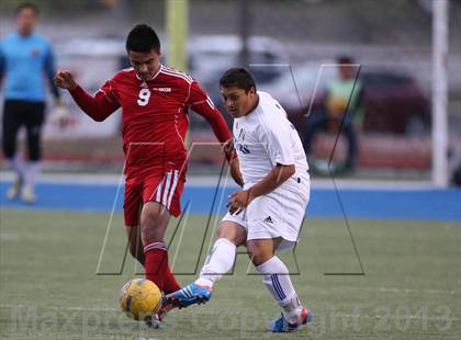 Thumbnail 2 in Del Valle vs. Pflugerville photogallery.