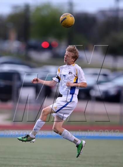 Thumbnail 3 in Del Valle vs. Pflugerville photogallery.