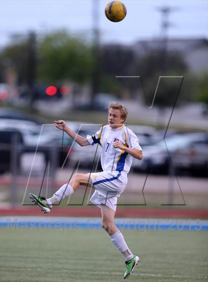 Thumbnail 1 in Del Valle vs. Pflugerville photogallery.